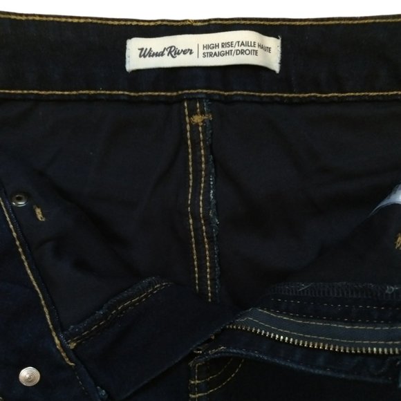 Wind River High Rise Thermal Straight Leg Jeans, Size 8x30 - Picture 6 of 8